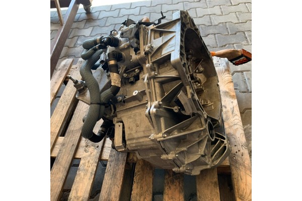 ESPACE VI AUSTRAL 1 2 E TECH HYBRID GEARBOX DB1100 290A04PM0C Quality of parts according to GVO O original with manufacturer s l