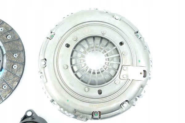 CLUTCH VW PASSAT B6 2 0 TDI 624397634 02M141671 03G141015 0A5141671 Car type cargo vans passenger cars