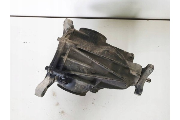 Mercedes C Class W205 15r C250 2 2 CDI 4MATIC Bridge dyfer rear 2 474 Installation side multipurpose