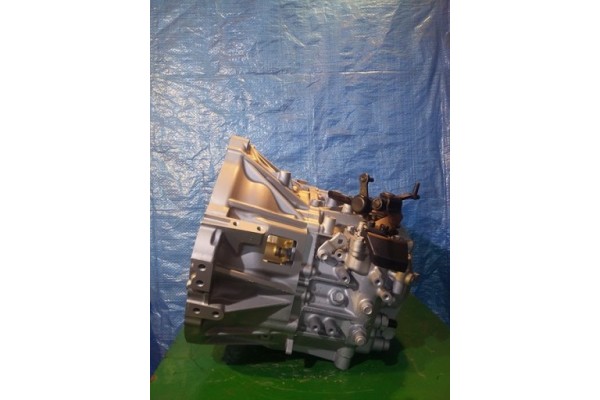 GEARBOX TOYOTA AVENSIS T27 1 6 D4D 6B Catalog number of the part 30300 02210