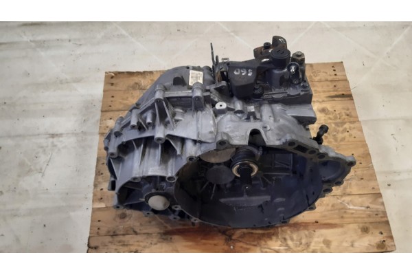 VOLVO S60 2 4 MANUAL TRANSMISSION 9482432 Catalog number of the part 9482432