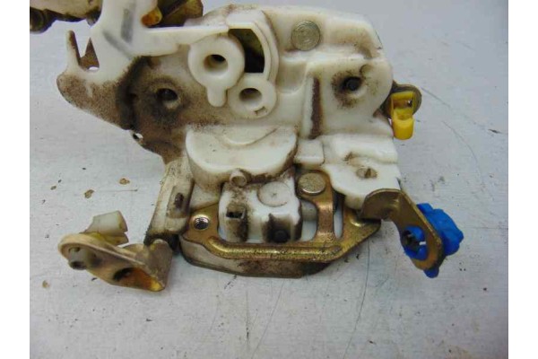 8055361  CERRADURA PUERTA DELANTERA IZQUIERDA NISSAN SERENA (C23M) 2.3 SLX Diesel 2000 8055361 177532 NISSAN - 7