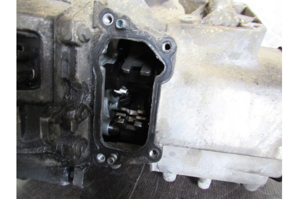 GEARBOX SEMI AUTOMATIC ROBOT 20DR15 PEUGEOT 5008 AND 1 6 EHDI 09 13 Catalog number of the part SKRZYNIA BIEGOW POLAUTOMAT ROBOT 