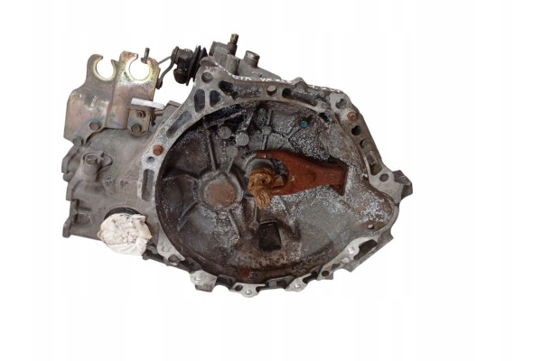 GEARBOX TOYOTA YARIS AND 99 05 1 3 VVTI 33111 0D020 Catalog number of the part 33111 0D020
