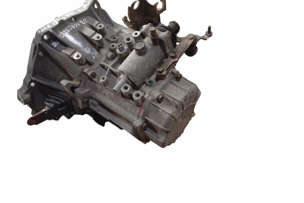 GEARBOX TOYOTA YARIS AND 99 05 1 3 VVTI 33111 0D020 Car type passenger cars