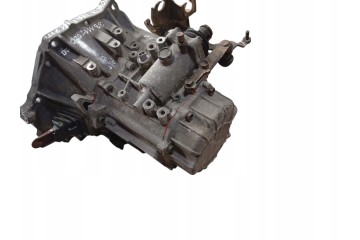 GEARBOX TOYOTA YARIS AND 99 05 1 3 VVTI 33111 0D020 Car type passenger cars