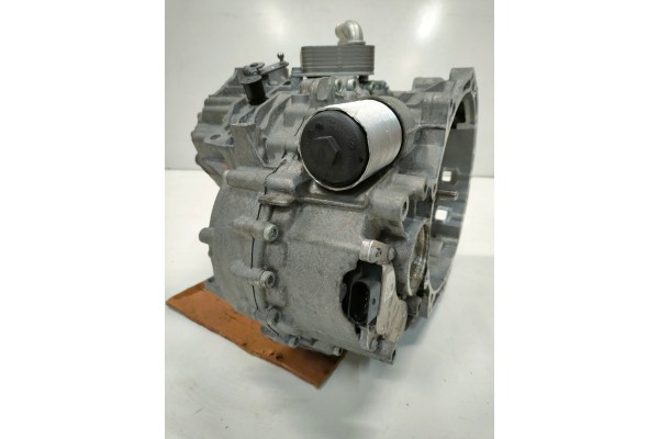 VW PASSAT B8 LIFT ARTEON GEARBOX DSG 2 0 TDI DSG 7 DQ381 UEM Catalog number of substitutes UEM DQ381 2 0 TDI 2 0 TDI VW SEAT SKO