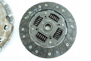 OPEL ASCONA CORSA A KADETT E ASTRA F 620033400 1606010 1606684 LUK Catalog number of the original DACIA 82 00 046 103 DACIA 8200