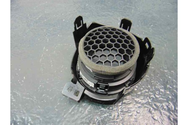 227375  REJILLA AIREADORA NISSAN MICRA (K14) Acenta 2019 227375 178876 NISSAN - 1