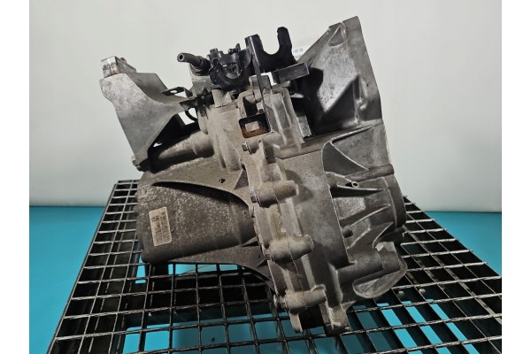 GEARBOX AV6R 7002 GF MAZDA 3 II BL 08 13 1 6 CITD Catalog number of the part IMPRK1492758 AV6R 7002 GF