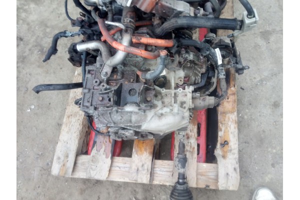 TOYOTA PRIUS III 09 15 1 8 hybrid