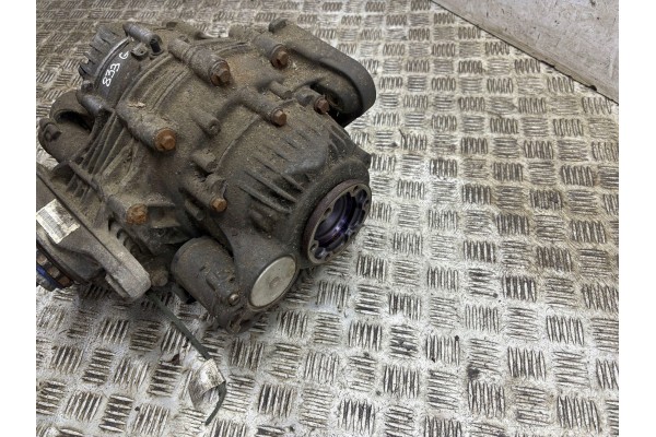 Rear differential BMW X5 F15 759526104 Car type 4x4 SUV