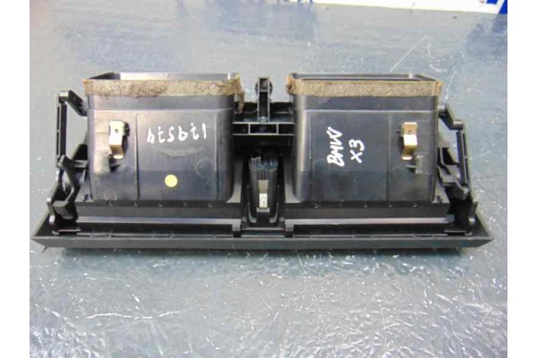 CENTRAL REJILLA AIREADORA BMW SERIE X3 (E83) 3.0d 2004 CENTRAL 179574 BMW - 2