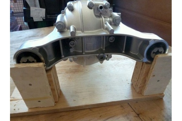 Differential bridge VW Touareg AGT NEW ORG Part manufacturer Volkswagen OE