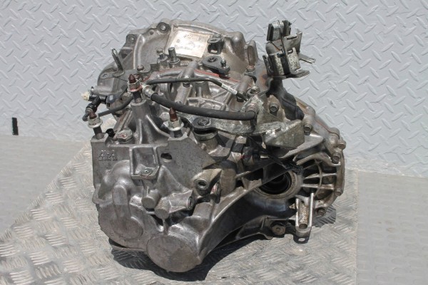 Caja de Cambios Manual 6 Velocidades 2WD Mitsubishi Eclipse Cross 1.5 