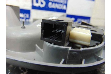 0K55251310  REJILLA AIREADORA KIA CARNIVAL II (FL) 2.9 CDRi EX 2002 0K55251310 180573 KIA - 2