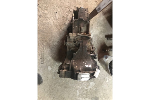 AUDI A4 B5 8D5 LIFT GEARBOX 2 4 V6 DHU 11068 Catalog number of the part DHU 11068