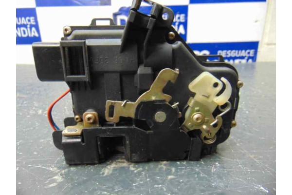 4B1837016B  CERRADURA PUERTA DELANTERA DERECHA AUDI A6 AVANT (4B5) 2.7 T Quattro 2001 4B1837016B 180399 AUDI - 2