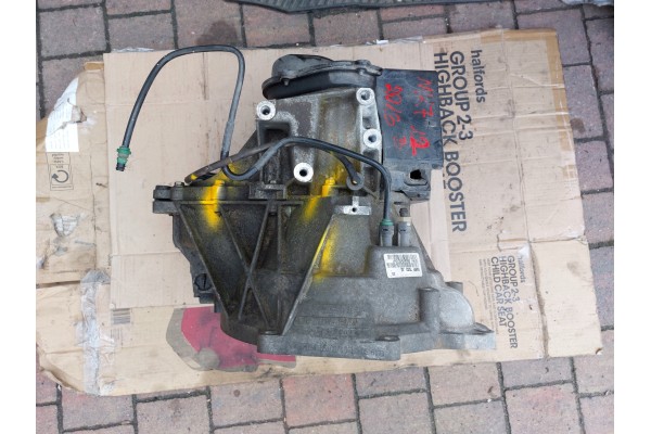 GEARBOX FORD FIESTA MK7 1 25 B 13r Part manufacturer Ford OE
