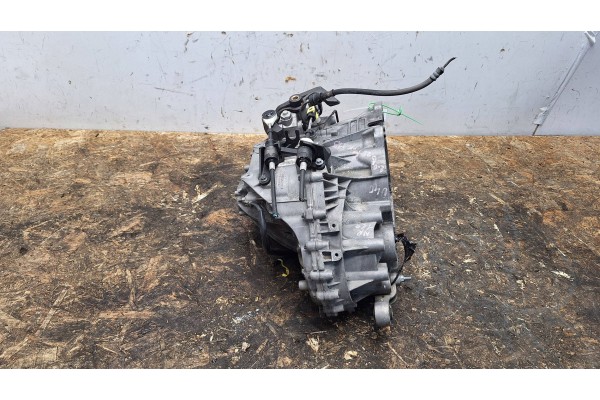6 SPEED GEARBOX FU1R 7002 AEC VOLVO V40 II 2 0D D2 12 19 Part manufacturer Volvo OE