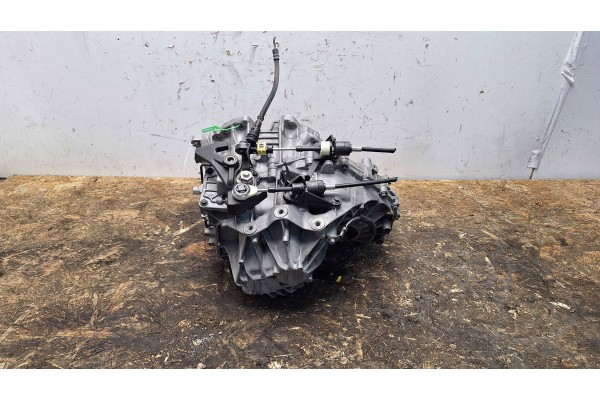 6 SPEED GEARBOX FU1R 7002 AEC VOLVO V40 II 2 0D D2 12 19 Car type passenger cars