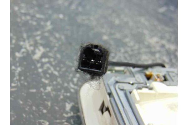 735547006 LUZ INTERIOR FIAT III FIORINO (225) Adventure SX Kasten 2015 735547006 180494 FIAT - 3