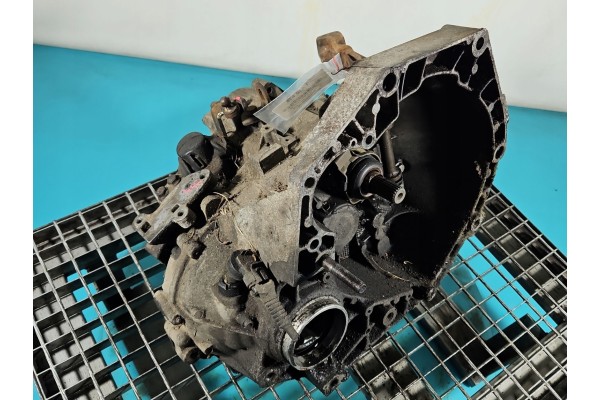 GEARBOX FIAT DOBLO AND 01 05 1 2 8V