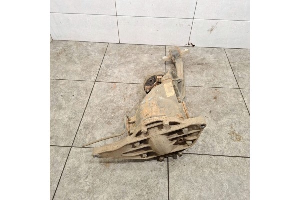 2018 Mercedes Benz Vito Viano W447 Rear differential A4473500914 Part manufacturer Mercedes Benz OE