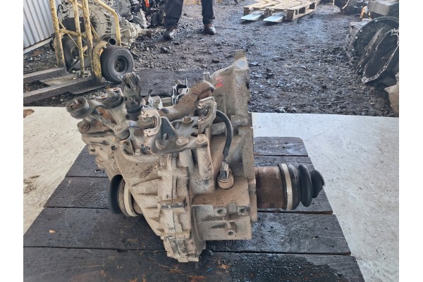 KIA SPORTAGE III 10 15 GEARBOX 2 0 CRDI 135KM FWD SS53JL Car type passenger cars