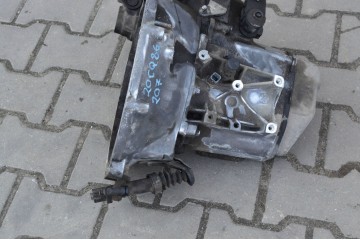 Transmission 20CQ86 PEUGEOT 207 1 4 16V Car type passenger cars