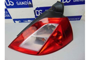 8200073237 PILOTO TRASERO DERECHO RENAULT MEGANE II BERLINA 5P Confort Authentique 2003 8200073237 182283 RENAULT - 1