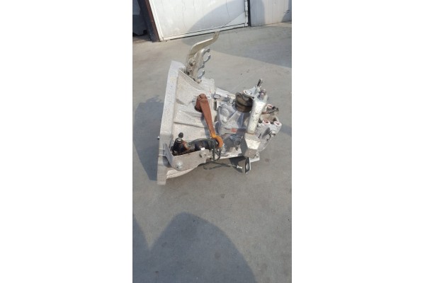 TOYOTA YARIS III 11 15R 1 0 VVTI MANUAL TRANSMISSION Packaging status replacement