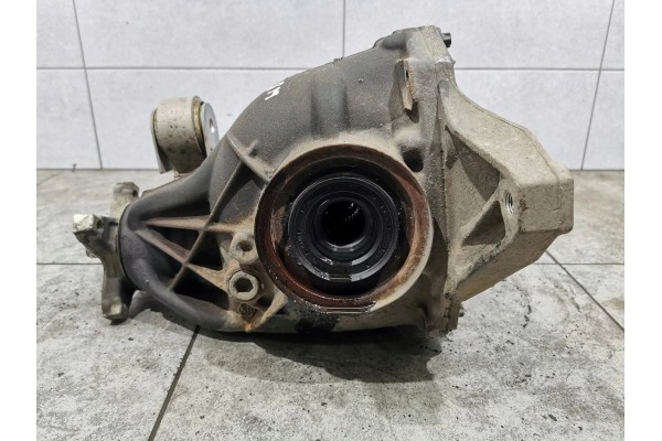 2018 Mercedes Benz E W213 Rear differential A2043510508 Part manufacturer Mercedes Benz OE