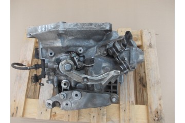Transmission Opel Astra H Zafira B 1 9 CDTI M32 Catalog number of the part ap1 skrzynia astra 1 9 cdti