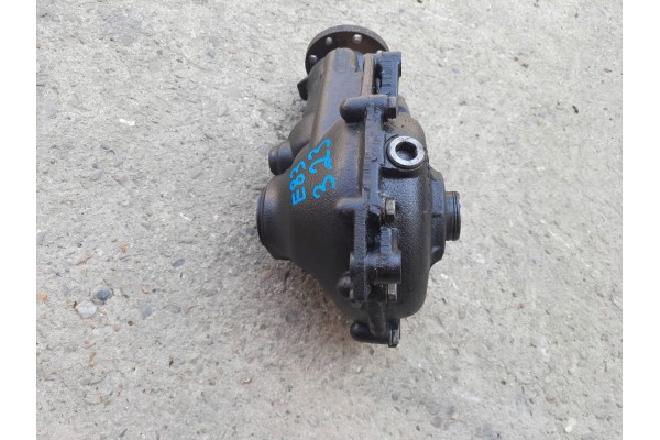 BMW E83 X3 BRIDGE DYFER FRONT 3 23 7544473 Catalog number of the part MRKA BMW E83 X3 MOST DYFER PRZOD PRZEDNI 3 23 7544473