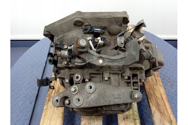 Caja de Cambios Manual Opel Astra III H 1.9 CDTI 100 CV 55186623