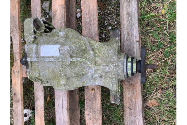 REAR BRIDGE DIFFERENTIAL 3 73 BMW 7 F01 F02 7576977