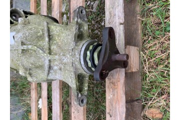 REAR BRIDGE DIFFERENTIAL 3 73 BMW 7 F01 F02 7576977 Part manufacturer no brand