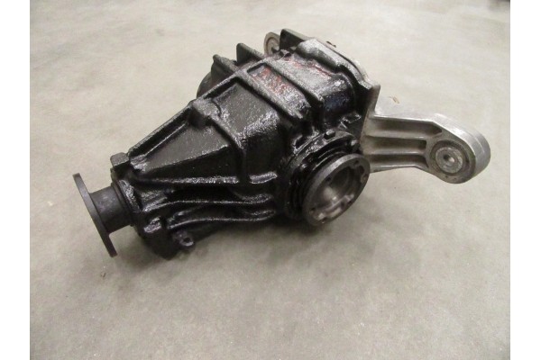 Differential differential bridge BMW 3 e36 sedan station wagon coupe convertible 3 38 small head Catalog number of the part Dyfe