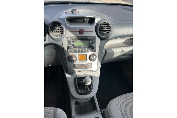 KIA CARENS (UN) Active
