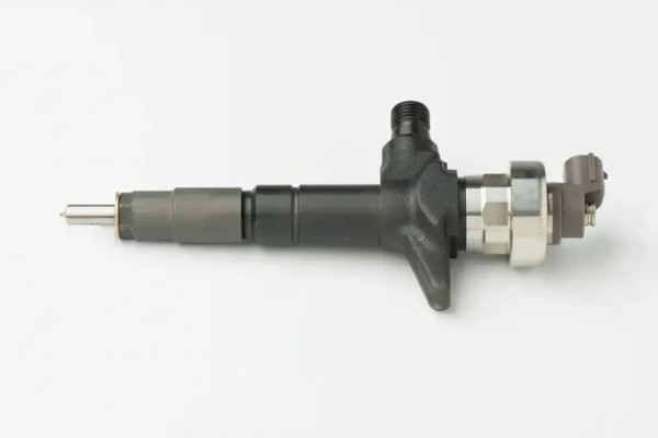 DCRI106980 DENSO ISUZU INJECTOR