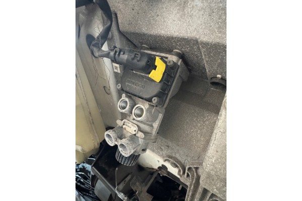 Brake Pump Main Valve Mercedes Atego 3 E6 Antos A0044313406