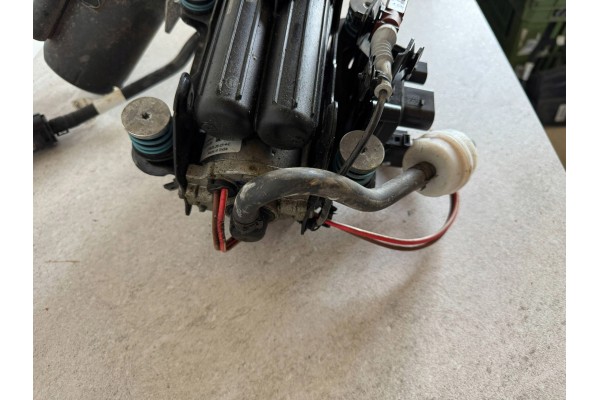 Range Rover Sport L461 L460 suspension compressor M8E2 3B484 AB Car type passenger cars