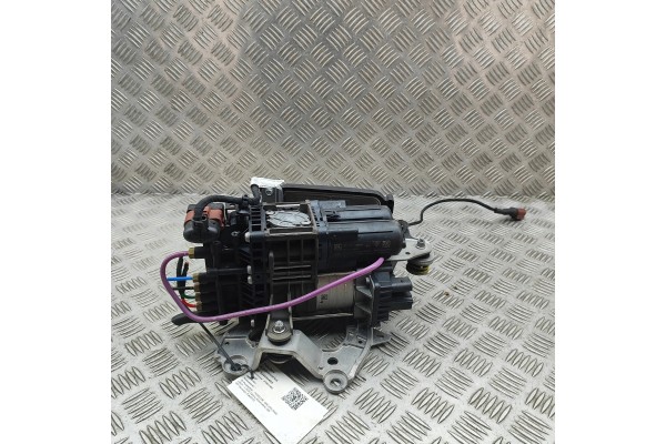 SUSPENSION COMPRESSOR PORSCHE MACAN XAB 95C616005Q 34533495 380kw 2024 Part manufacturer Porsche OE