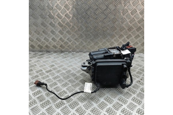 SUSPENSION COMPRESSOR PORSCHE MACAN XAB 95C616005Q 34533495 380kw 2024 Catalog number of substitutes 95C907778J 95C616875E