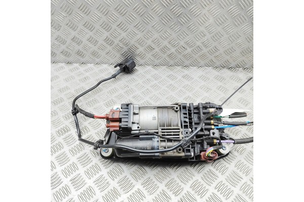 SUSPENSION COMPRESSOR AUDI Q5 GUB 8MA616591B 35034579 3 0L 270kw 2025 Catalog number of substitutes 95C907778J 95C907778F 95C616