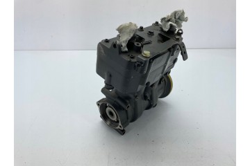 Compresor de aire DAF 106 con tapa dañada 1883118