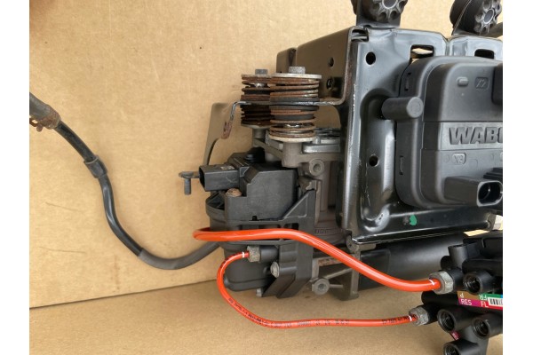Compresor de suspensión Audi Q7 Touareg III 4M0616005H completo