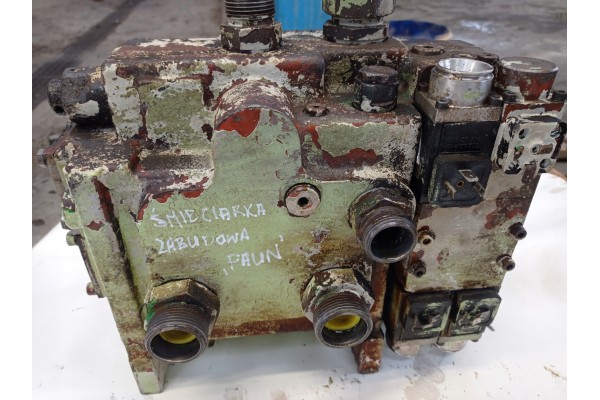 HYDRAULIC BLOCK RENAULT FAUN MANAGER G220 Catalog number of the part BLOK HYDRAULICZNY RENAULT FAUN MANAGER G220