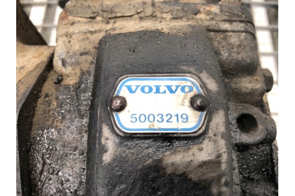 COMPRESSOR VOLVO FL6 1985 00 FL612 LK3813 5003219 Catalog number of the part LORK 1738 542150 5003219